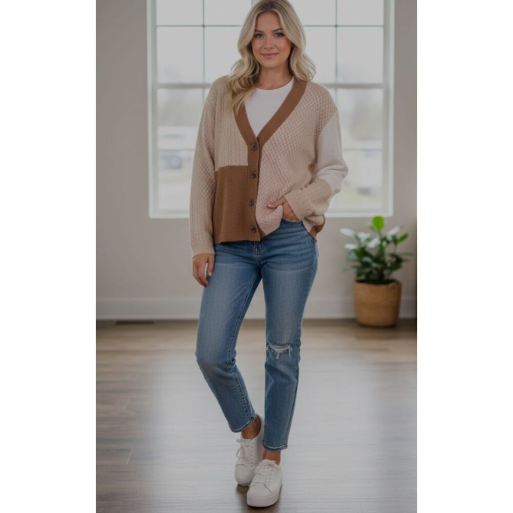 BeachLunchLounge SHARI Mixed Knit Cardigan Medium Tan Pink Colorblock Sweater